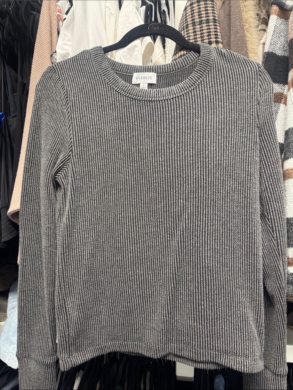 Evereve Ribbed Crewneck Sweater in Gray